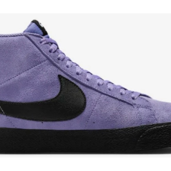 Nike Lavender and Black Sneakers - Picture 11 of 14